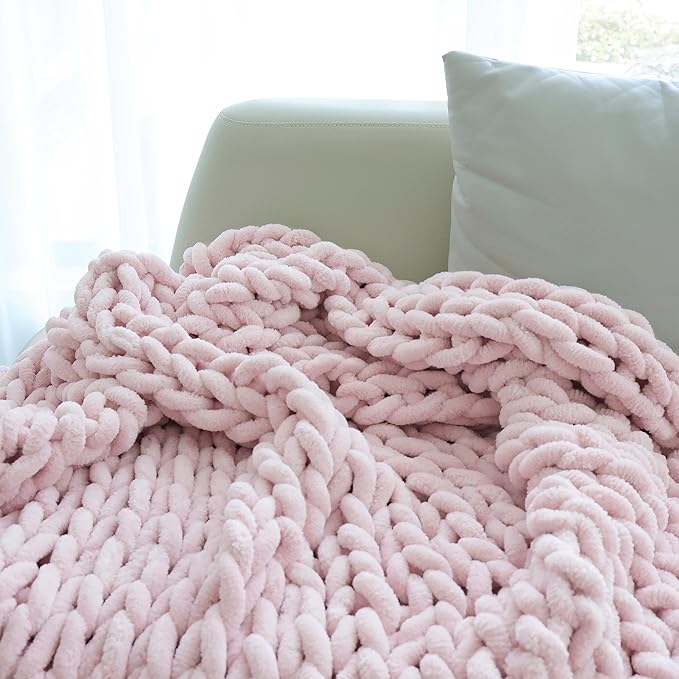 Maetoow 30X40 Inch Chenille Chunky Knit Blanket Throw, Handmade Warm & Cozy Blanket Couch, Bed, Home Decor, Soft Breathable Fleece Banket, Christmas Thick and Giant Yarn Throws, Light Pink