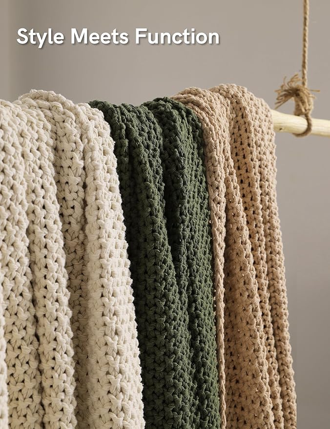 YnM Chunky Cotton Knit Throw Blanket, Cable Knit Throws for Bed Couch Sofa, Comfy & Relaxing, Decorative Piece for Farmhouse Modern Boho Rustic Scandinavian Chic Vibe, Beige 40x50 Inches