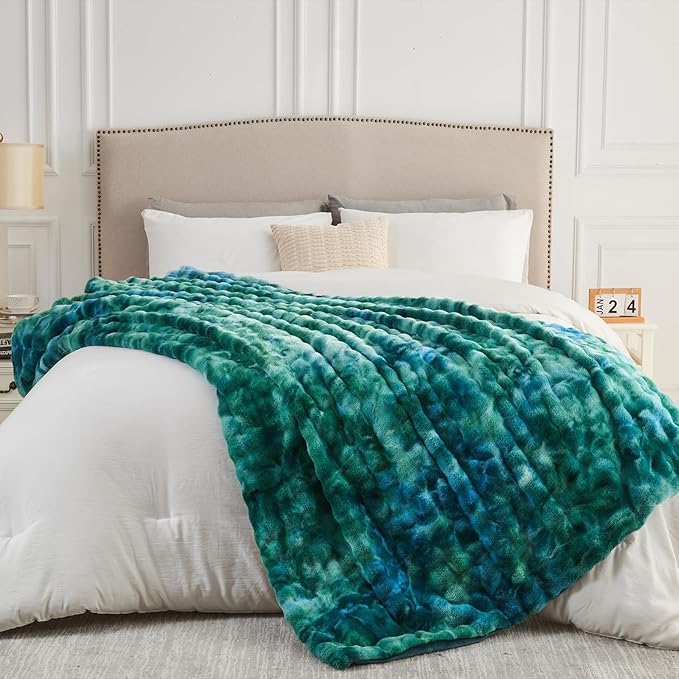 NEWCOSPLAY Faux Fur Throw Blanket Tie-dye Dark Teal Luxury Fluffy Thick Warm Bubble Blanket for Couch Sofa Bed 700GSM (Tie-dye Dark Teal, Throw(50"x60"))