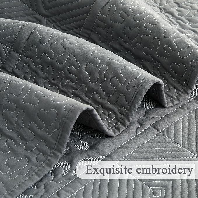 EVENHUG Floral Embroidered Quilt Set King Size 3 Piece Bedding Set Reversible Farmhouse Bedspread Coverlet with 2 Pillow Shams Lightweight Soft Bed Cover for All Season(106"X 96",Grey)