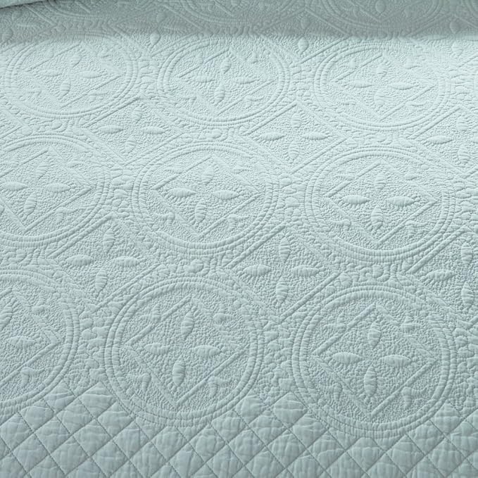 Calla Angel Sage Garden Luxury Pure Cotton Quilt, Queen, Light Aqua