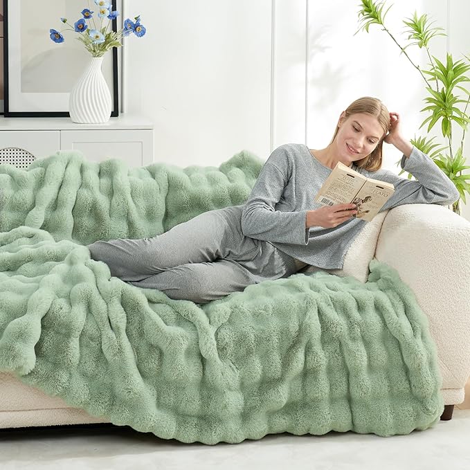 Cozy Bliss Faux Fur Throw Blanket for Couch, Fuzzy Soft Plush Thick Bubble Blanket for Sofa Bedroom Living Room, 60 * 80 Inches Sage Green
