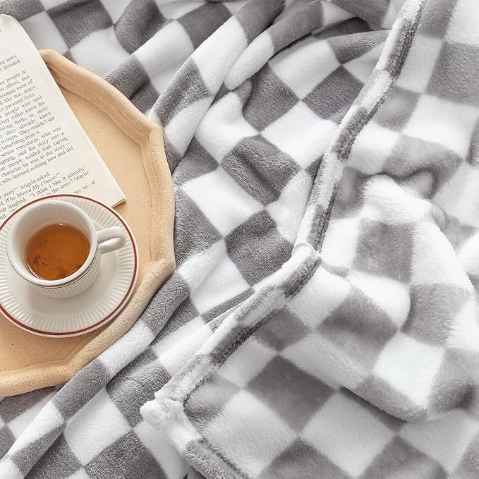 LOMAO Throw Blankets Flannel Blanket with Checkerboard Grid Pattern Soft Throw Blanket for Couch, Bed, Sofa Luxurious Warm and Cozy for All Seasons (Grey, 50"x60")