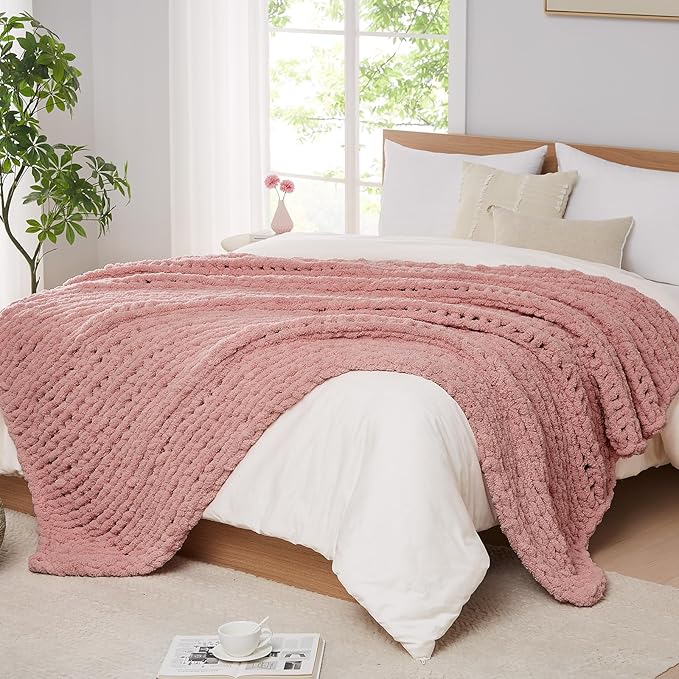 L'AGRATY Chunky Knit Blanket Throw: 80''x90'' Chenille Chunky Knitted Throw Blanket for Bed Couch - Handmade Thick Big Cable Knit Blanket - Large Chunky Crochet Blanket for Home Decor(Rose Pink)
