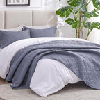 Love's cabin King Size Quilt Bedding Set Bluish Grey Bedspreads - Bed Summer Lightweight Bedspread Comforter - Wave Pattern Bedding Coverlet for All Season - 3 Pieces (1 Quilt, 2 Pillow Shams)