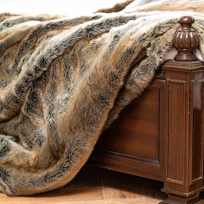 BATTILO HOME Large Brown Faux Fur Throw Blanket for Bed, Fall Fur Blanket and Throws, 60 x 80 Inches Super Soft Fuzzy Thick Warm Blankets for Couch, Reversible to Plush Velvet