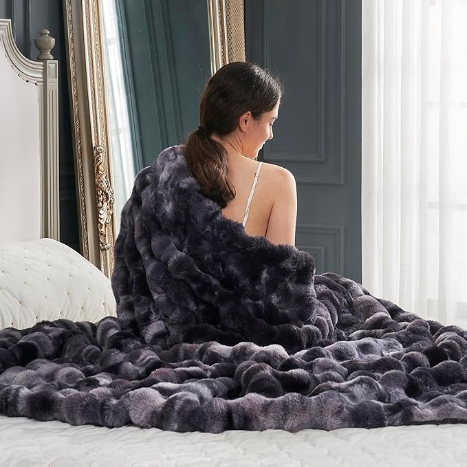 Cozy Bliss Faux Fur Throw Blanket for Couch, Fuzzy Soft Plush Thick Bubble Blanket for Sofa Bedroom Living Room,50 * 60 Inches Tie Dye Black