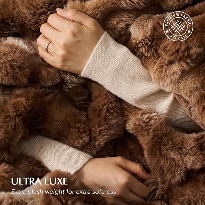 EVERGRACE Ultra Soft Luxury Fluffy Ridgeline Faux Rabbit Fur Throw Blanket, Thick Warm Bubble Throw for Bed, Cozy Plush Reversible Blankets for Couch, Chair, Sofa, Lion Caramel, 60x80 Inches, 870 GSM