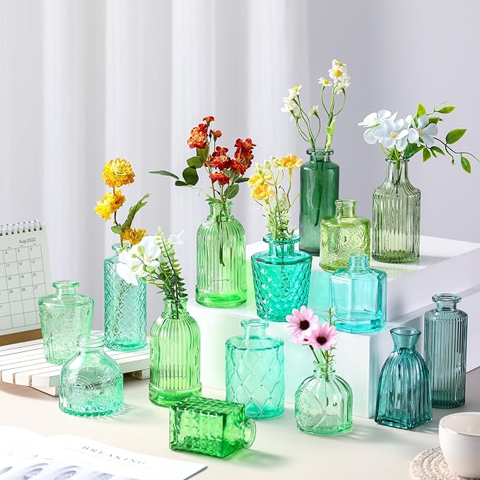 Yaomiao 30 Pcs Vases Bulk Colored Flower Glass Vases Bud Vintage Colored Glass Bottles Colorful Rustic Embossed for Home Wedding Table Decorations Gifts(Green Series)