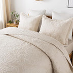 Travan 3-Piece King Quilt Set Quilted Bedspread Oversized Microfiber Lightweight Bedspread Coverlet Set with Shams Bedding Set for All Season, Beige, King