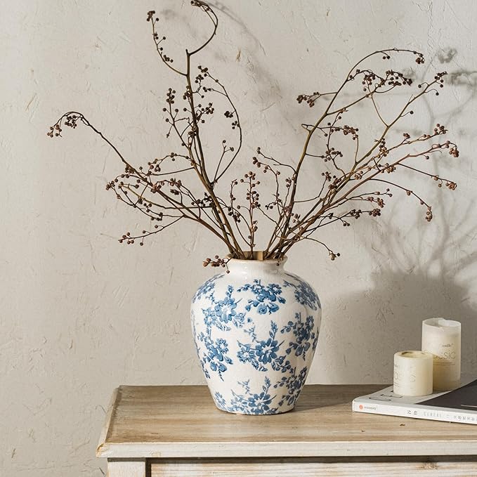 Blue and White Vase, 8 Inch Vintage Chinoiserie Ceramic Vase, Rustic Flower Vases Decorative Antique Vases for Home Decor, Retro Ice Cracked Porcelain Farmhouse Table Centerpieces Decor