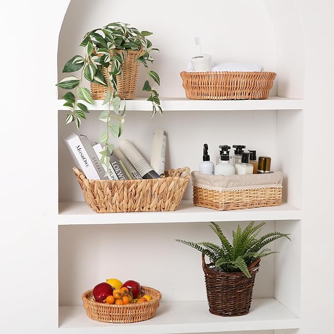 Handwoven Wicker Planter Basket with Waterproof Liner – Natural Yellow Decorative Flower Pot Holder for Indoor Use - Small Size (Inner Top Ø 7", Inner Height 5.9")