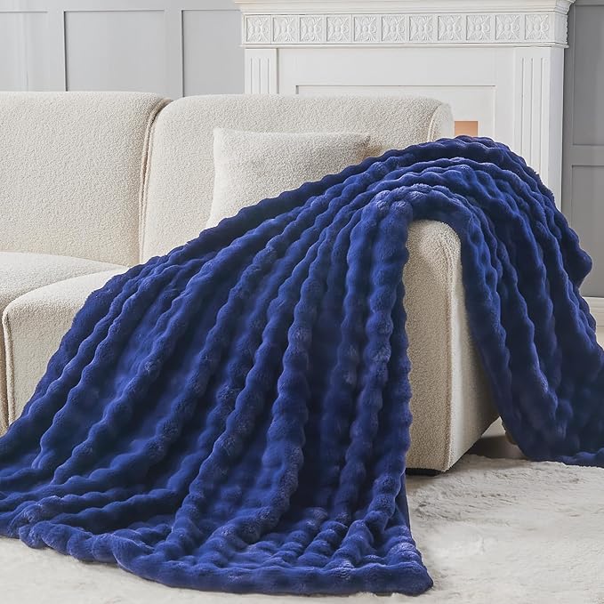 NEWCOSPLAY Faux Fur Throw Blanket Dark Navy Bubble Blanket Thick Warm Soft for Couch Sofa Bed 550GSM (Dark Navy, Throw(50"x60"))