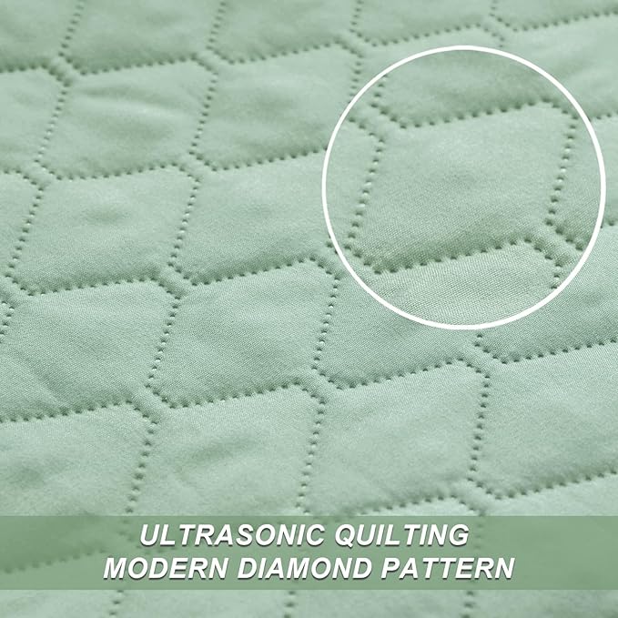 Exclusivo Mezcla Reversible Twin Quilt Bedding Set with Pillow Sham, Lightweight Quilts Twin Size, Soft Bedspreads Bed Coverlets for All Seasons - (Light Green, 68"x88")