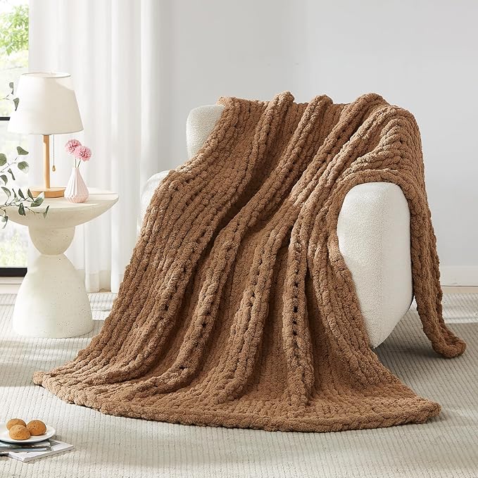 L'AGRATY Chunky Knit Blanket Throw: 72''x84'' Chenille Chunky Knitted Throw Blanket for Bed Couch - Handmade Thick Big Cable Knit Blanket - Large Chunky Crochet Rope Blanket for Home Decor(Brown)