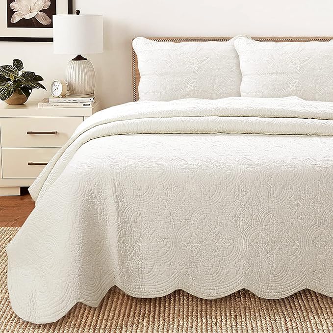 Cozy Line Home Fashions 100% Cotton Medallion Off White Matelasse Embossed Bedding Quilt Set, Reversible Lightweight Bedspread, Coverlet for All Season (Blantyre - Ivory, Twin - 2 Piece)
