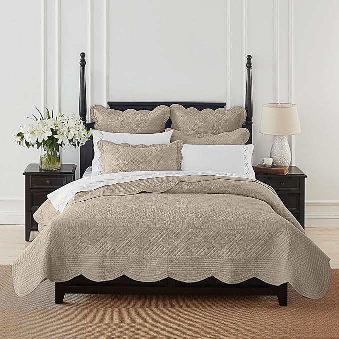 Calla Angel Sage Garden Luxury Pure Cotton Matelasse Quilt, King, Coffee