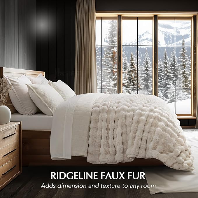 EVERGRACE Ultra Soft Luxury Fluffy Ridgeline Faux Rabbit Fur Throw Blanket, Thick Warm Bubble Throw for Bed, Cozy Plush Reversible Blankets for Couch, Chair, Sofa, Ivory White, 80x90 Inches, 870 GSM