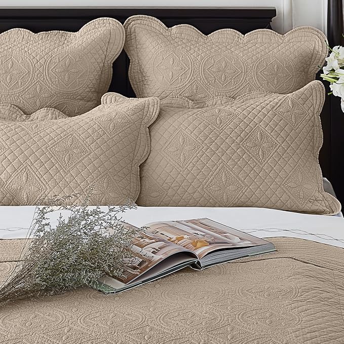 Calla Angel Sage Garden Luxury Pure Cotton Matelasse Quilt, King, Coffee