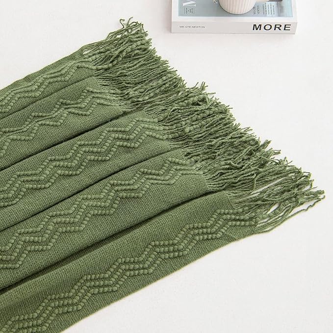 MIULEE Moss Green Knitted Throw Blanket for Couch Textured Knit Blanket with Tassels Cozy Woven Bed Blanket for Sofa Bed Chair Wave Pattern Spring Home Decor for All Seasons 50"x60"