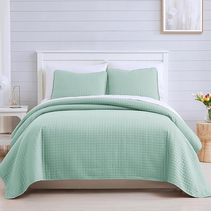 Southshore Fine Living, Inc. Twin Quilt Bedding Set, Soft Microfiber Coverlet Bedspread, Stain and Pet Hair Resistant Bedding, XL/Twin Blue Quilt Comforter Set with 1 Pillow Sham, Sky Blue