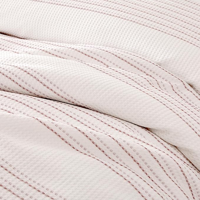Amazon Basics Waffle Weave Microfiber 3-Piece Duvet Cover Set, Includes 1 Duvet Cover and 2 Pillow Shams, Full, Pink Striped