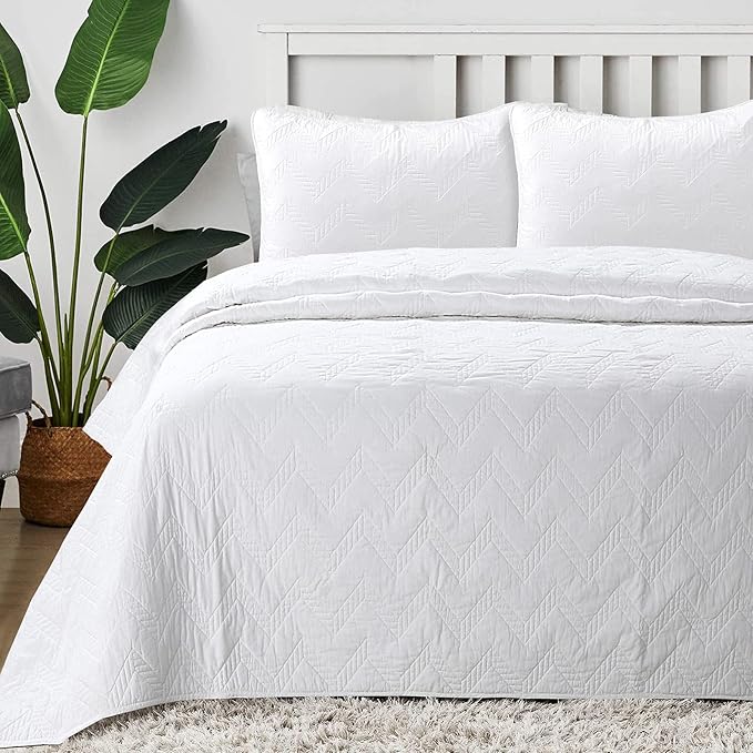 Cozy Line Home Fashions 100% Cotton Geometric Modern Zig Zag Stitch Solid White Quilt Bedding Set, Coverlet, Bedspread Lightweight for All Season (Chevron - White, Queen - 3 Piece)