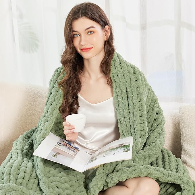 Admitrack Chunky Knit Blanket Throw, 100% Hand Knit Chenille Throw Blanket for Sofa & Home Decor, Soft and Cozy Knitted Throw Blankets (Sage Green，40"x50")