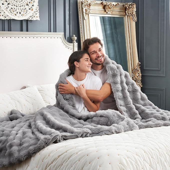 Cozy Bliss Faux Fur Throw Blanket for Couch, Fuzzy Soft Plush Thick Bubble Blanket for Sofa Bedroom Living Room, 108 * 90 Inches Light Grey