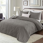 Exclusivo Mezcla Twin Quilt Bedding Set with 1 Pillow Sham, Lightweight Grey Twin Size Quilt Bedspread with Vintage Damask Pattern, Soft Bedspreads Coverlets for All Seasons