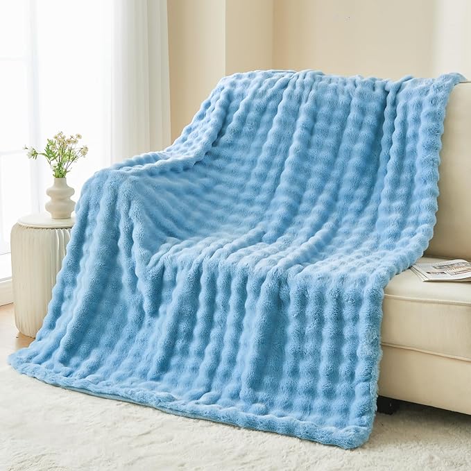 NEWCOSPLAY Faux Fur Throw Blanket Blue Bubble Blanket Thick Warm Soft for Couch Sofa Bed 550GSM (Blue, Throw(50"x60"))
