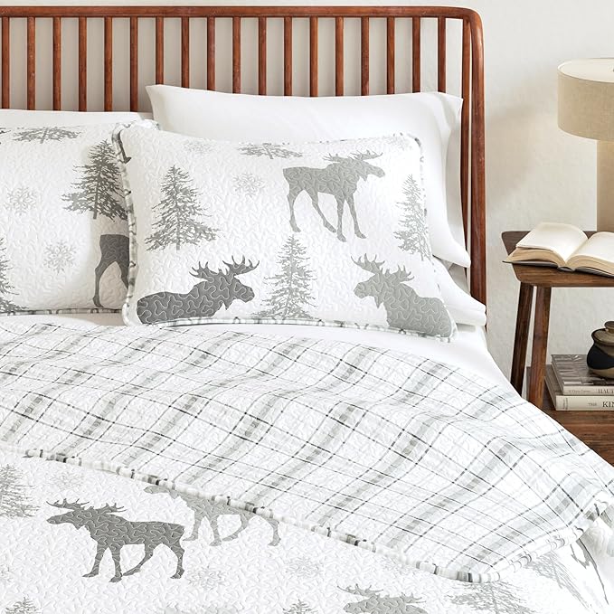 Lodge Bedspread Full/Queen Size Quilt with 2 Shams. Cabin 3-Piece Reversible All Season Quilt Set. Rustic Quilt Coverlet Bed Set. Wilderness Collection (Moose - Grey)