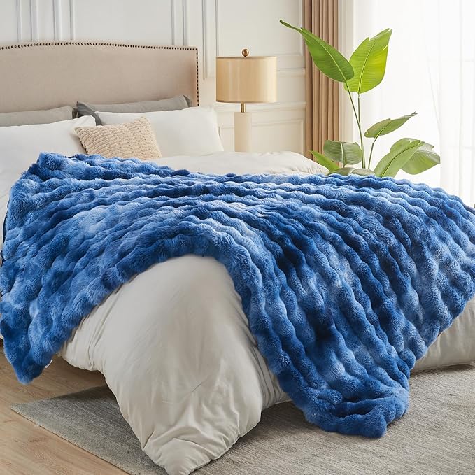 NEWCOSPLAY Faux Fur Twin Blanket Indigo Luxury Fluffy Thick Warm Bubble Blanket for Couch Sofa Bed 700GSM (Indigo, Twin(60"x80"))