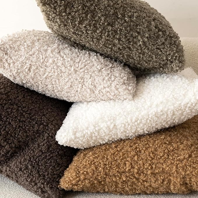 Foindtower 2 Pieces 16x16 Inch Bronze, Faux Fur Throw Pillow Cover Accent Sherpa Pillow Fuzzy Soft Pillowcases Sheepskin Decorative Fleece Cushion Case for Bed Couch Living Room