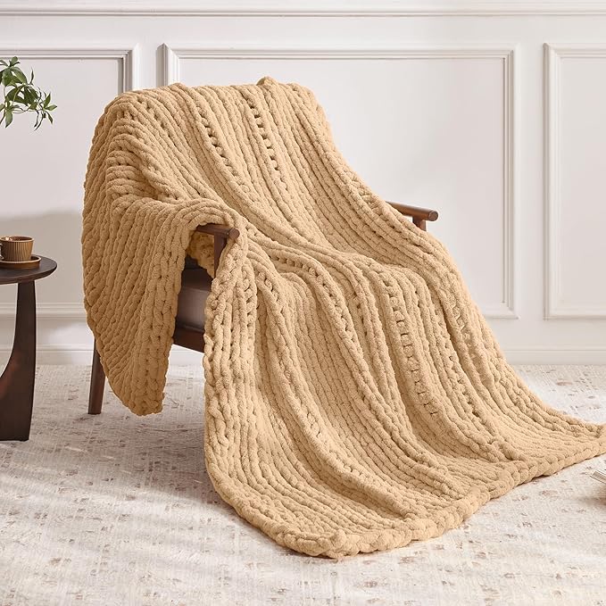 Chunky Knit Throw Blanket, 40''*50'' Knitted Throw Chenille Yarn for Bed Couch, Handmade Beige Crochet Big Thick Blanket, Machine Washable Cute Comfy Blanket for Home Decor