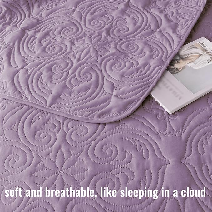 Exclusivo Mezcla Quilts King Size Bedspread with 2 Pillow Shams, Lightweight Dusty Lavender King Quilt Bedding Set with Vintage Damask Pattern, Soft Bedspreads Coverlets for All Seasons