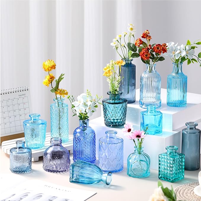 Yaomiao 30 Pcs Vases Bulk Colored Flower Glass Vases Bud Vintage Colored Glass Bottles Colorful Rustic Embossed for Home Wedding Table Decorations Gifts(Blue Series)