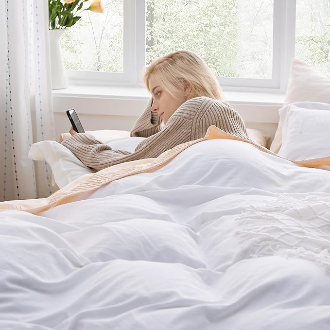 Bedsure Bright White Duvet Cover King Size - 3 Pieces Prewashed Cotton-Like Extra Soft Bedding Set, Includes 1 Duvet Cover 104x90 Inches with Zipper Closure & 2 Pillow Shams, Comforter Not Included