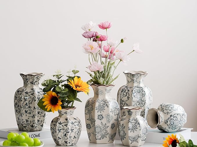 Blue and White Vase, Vintage Blue Ceramic Flower Vessel,Ceramic vases for Home Decor,Vintage Green and Beige for Console Table Mantle Chinoiserie Decor (Retro-01, Small)