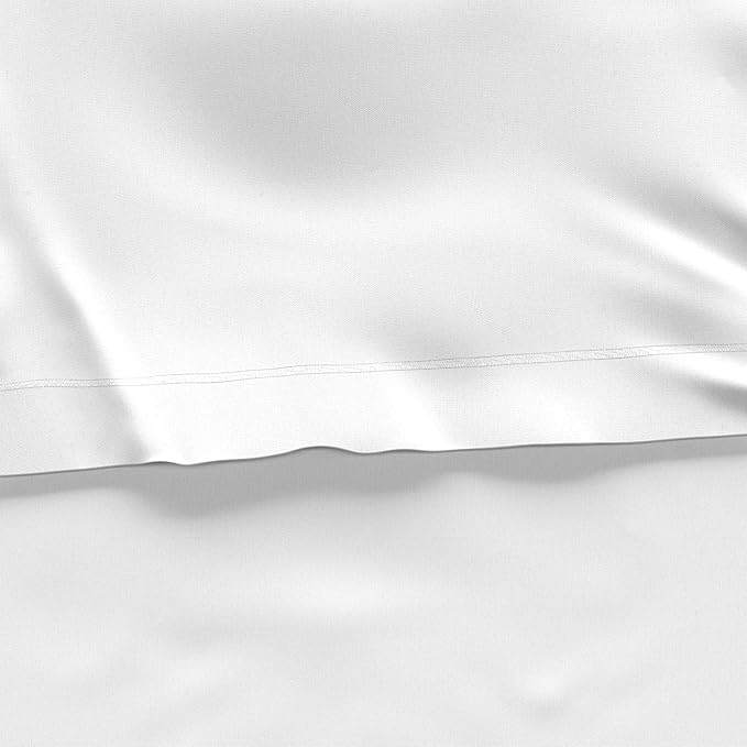 Amazon Basics 3 Piece Bed Sheets Set, 100% Cotton Jersey, Includes Super Soft, Flat and Fitted Sheets, Pillowcase, Toddler, White, Solid