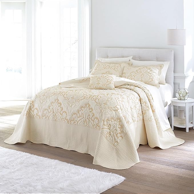 BrylaneHome Bedding Lightweight All Season Modern Amelia Quilted Damask Oversized Ultra Soft Bedspread - King, Ivory