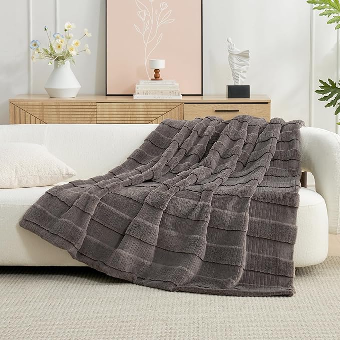 Amélie Home Luxury Striped Faux Fur Throw Blanket for Couch, Embossed Split Fur Cozy Fuzzy Fluffy Luxurious Soft Plush Sofa Chair Bed Gift Blankets for Women Men Wife Friend, 88"x90", Charcoal Gray