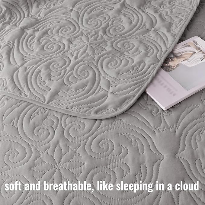 Exclusivo Mezcla Twin Quilt Bedding Set with 1 Pillow Sham, Lightweight Light Grey Twin Size Quilt Bedspread with Vintage Damask Pattern, Soft Bedspreads Coverlets for All Seasons