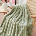 NEWCOSPLAY Faux Fur Throw Blanket Sage Green Bubble Blanket Thick Warm Soft for Couch Sofa Bed 550GSM (Sage Green, Throw(50"x60"))