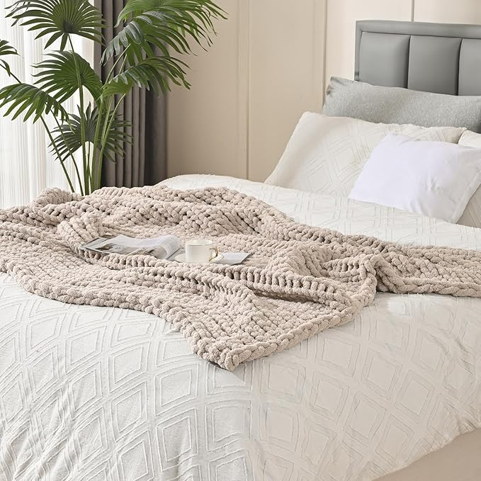 Esterra Chunky Knit Blanket Throw 40"x50", 100% Hand Knitted Chenille Throw Blanket, Cozy Soft Thick Cable Knit Throw Large Rope Knot Crochet Throw Blanket for Sofa Couch Bed, Linen Beige