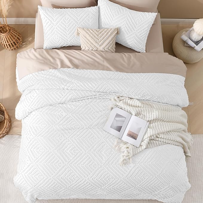 Andency White California King Comforter Set, 3 Pieces Boho Cal King Bed Comforter, Oversized Soft Lightweight Down Alternative Bedding Set with Tufted Design(104x96In, 2 Pillowcases)