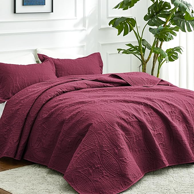 Love's cabin Twin Quilt Set Burgundy Bedspreads Bedding Set - Soft Bed Lightweight Bedspread Comforter - Modern Style Coin Pattern Coverlet for All Season - 2 Pieces (1 Quilt, 1 Pillow Sham)