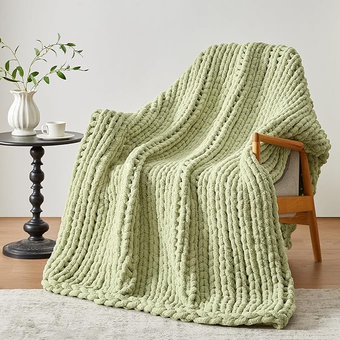 Chunky Knit Throw Blanket, 60''*80'' Knitted Throw Chenille Yarn for Bed Couch, Handmade Light Green Crochet Big Thick Blanket, Machine Washable Cute Comfy Blanket for Home Decor