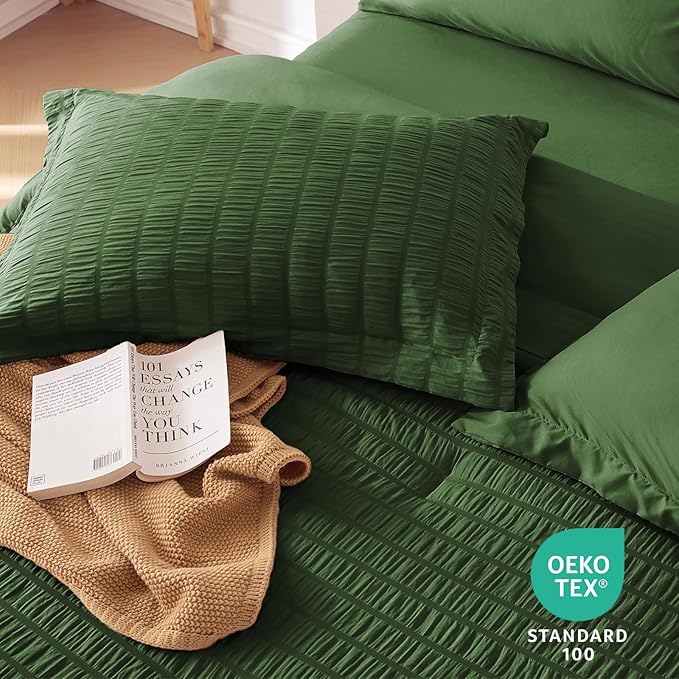 MUXHOMO 5 Pieces Twin Comforter Set, Seersucker Bed in a Bag Twin Size, All Season Luxury Bedding Set with Comforter, Flat Sheet, Fitted Sheet, Pillowcase & Sham, Dark Green