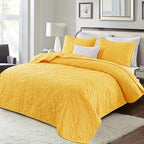 Exclusivo Mezcla Quilts King Size Bedspread with 2 Pillow Shams, Lightweight Yellow King Quilt Bedding Set with Vintage Damask Pattern, Soft Bedspreads Coverlets for All Seasons